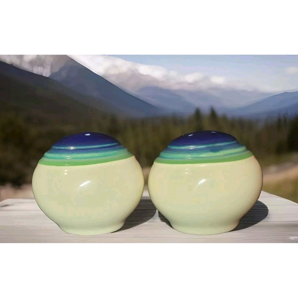 Vintage Pfaltzgraff Ocean Breeze Salt & Pepper Stoneware Shakers Blue Green